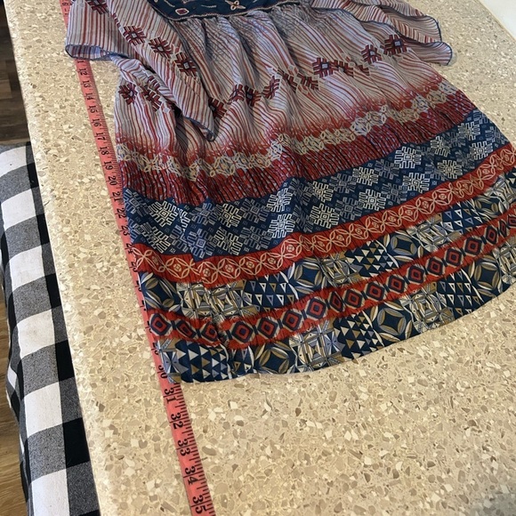 Art & Soul Women's bohemian/art to wear
Embroidered Tunic Top XL - Picture 7 of 8